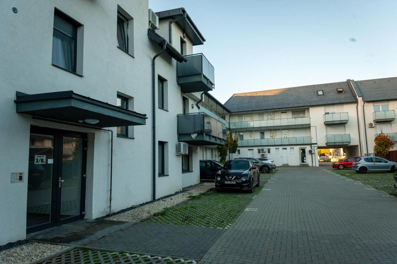 Ciao Lilla Apartman Кестхей Экстерьер фото