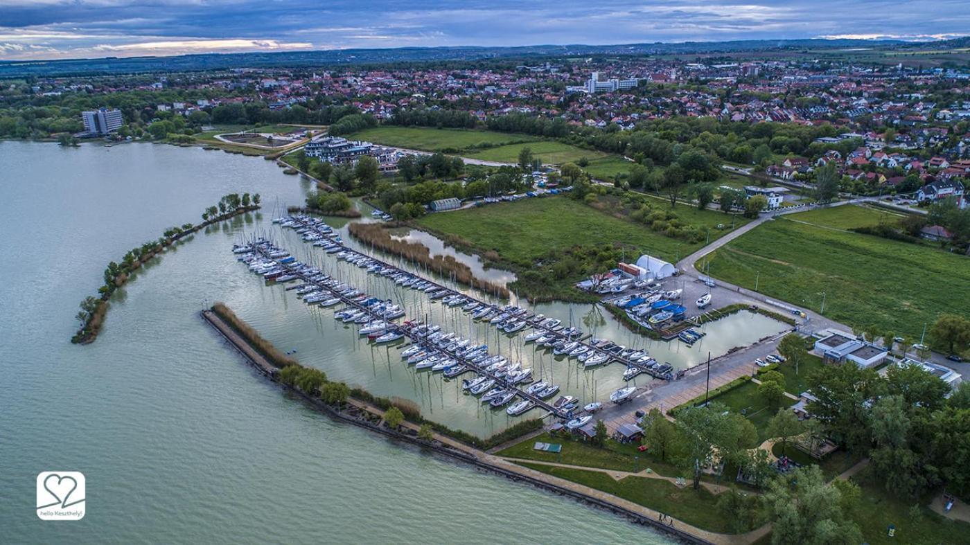 Ciao Lilla Apartman Кестхей Экстерьер фото